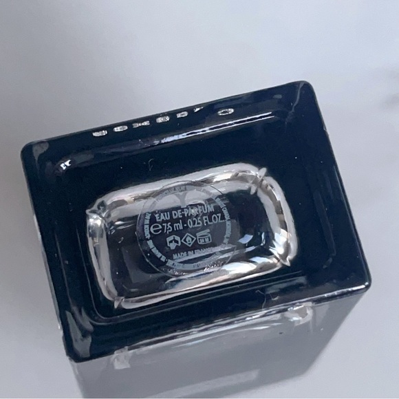 New! Yves Saint Laurent 5ml - Picture 4 of 4